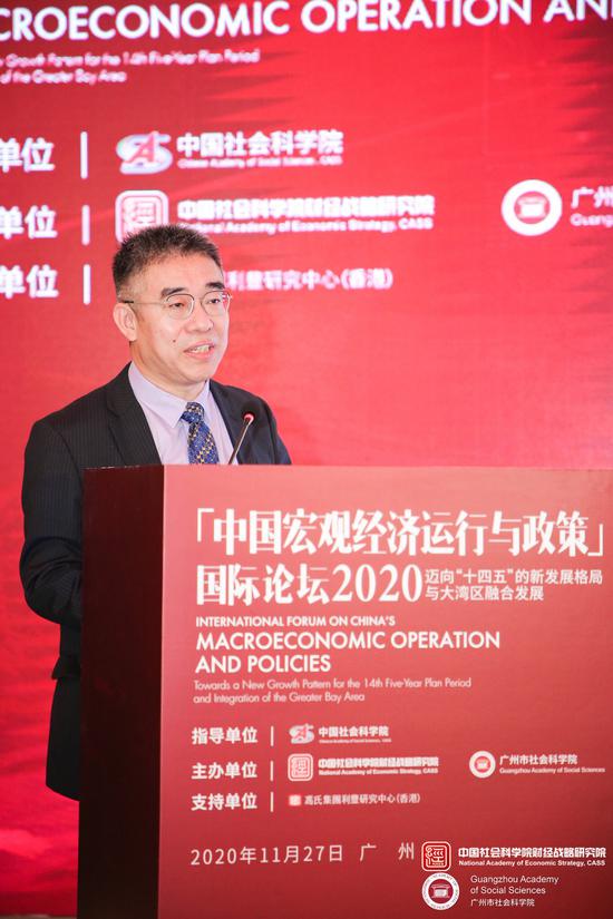 刘成昆
